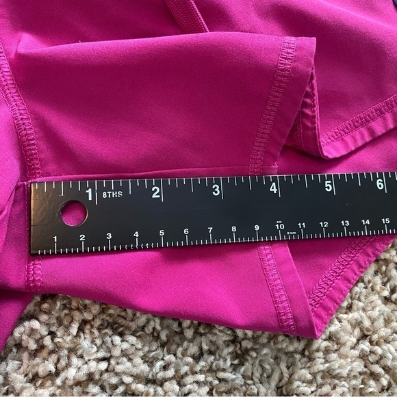 Nike Dri-Fit Pink Magenta 4” Inseam Shorts in Sz Small w/ Pulls - Picture 3 of 10